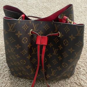 Worn once Neonoe Louis Vuitton bag in red.